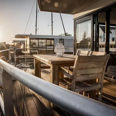 Peenemuende Resort Botel