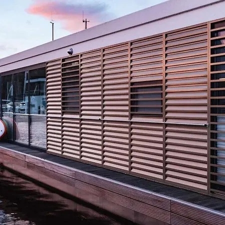 Botel Peenemuende Resort