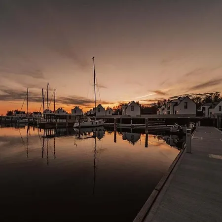 Peenemuende Resort Botel
